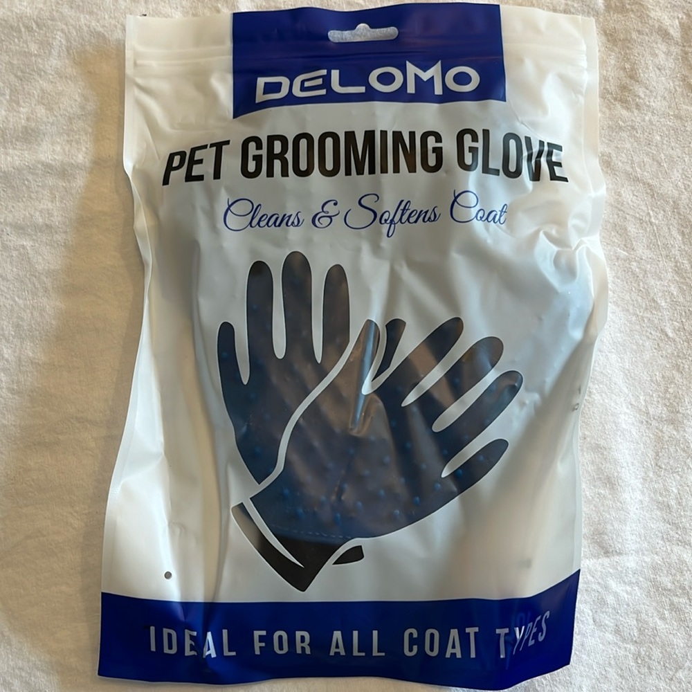 Pet Grooming Glove - NWT
